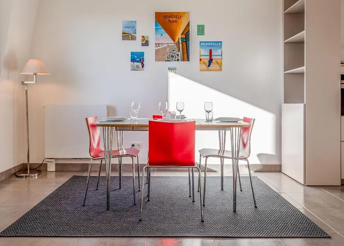Apartment Les Arts-2 By Interhome