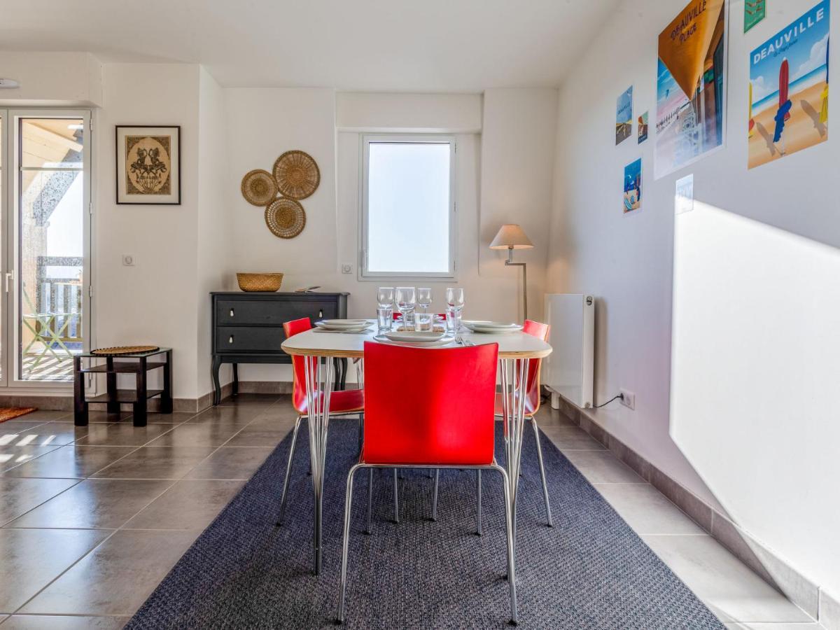 Apartment Les Arts-2 By Interhome Deauville